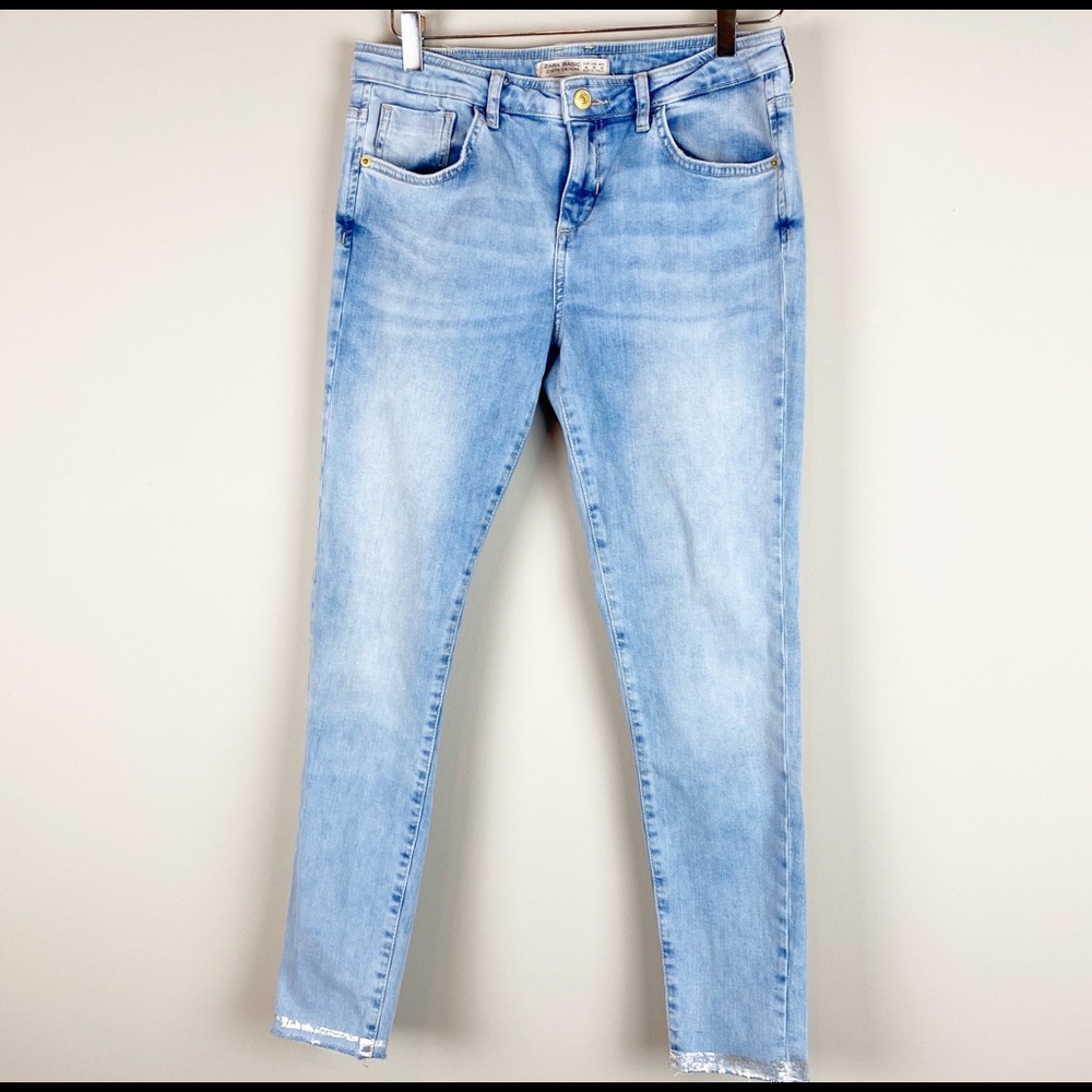 Zara | Mid Rise Skinny Jeans